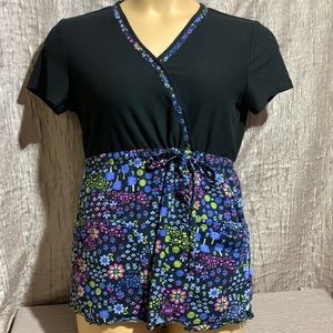 Studio B Nurse Scrub Top Blouse Black Blue Floral S